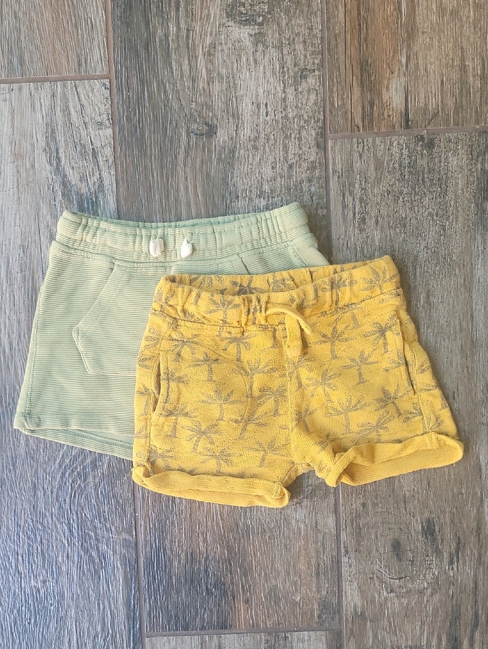 2 Pairs of Zara Kids Shorts 12-18 Months